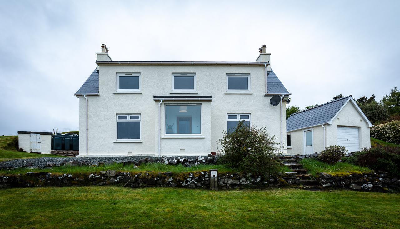 Lochside Villa Staffin Exterior foto