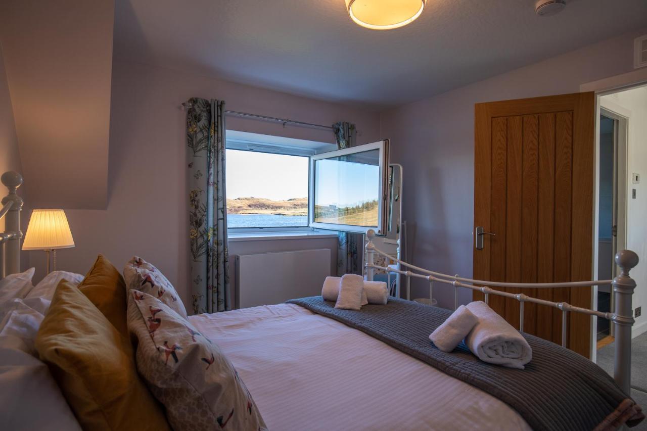 Lochside Villa Staffin Exterior foto